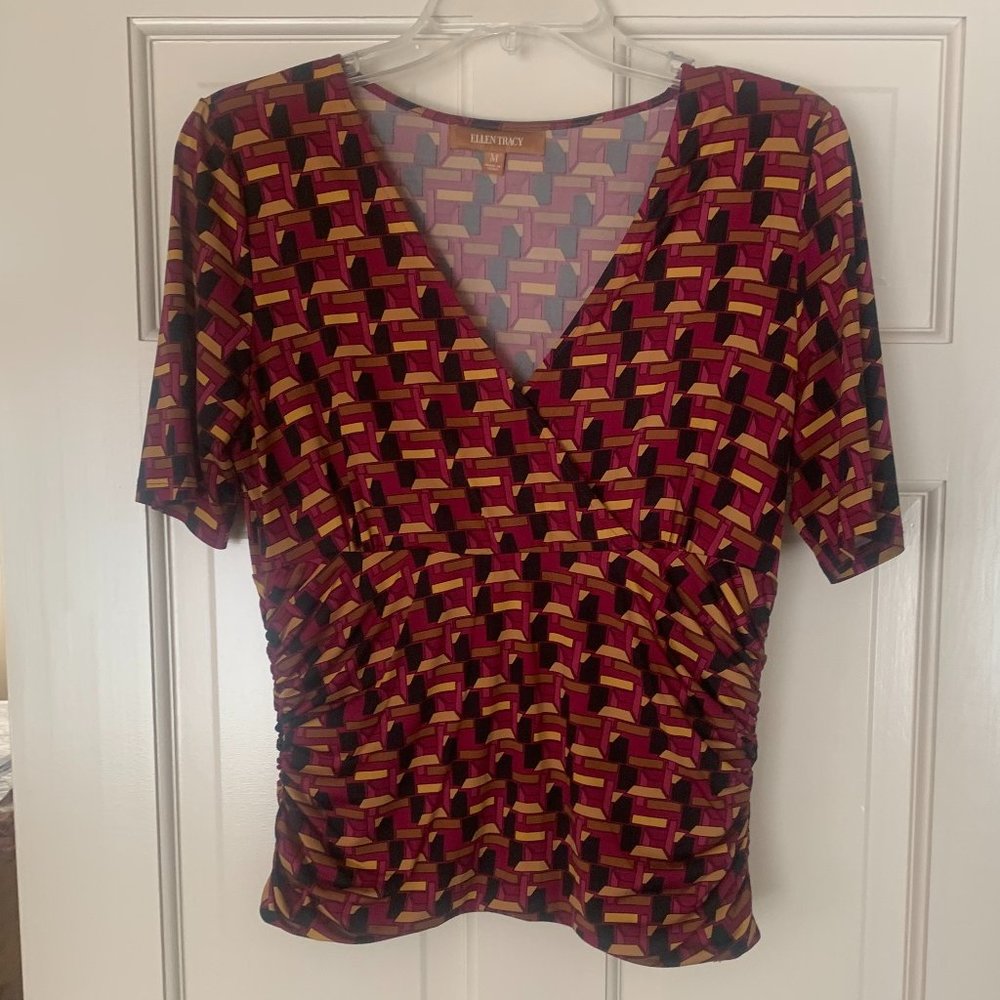 2/$25 - Geometric Print Jersey Top - Ellen Tracy size M